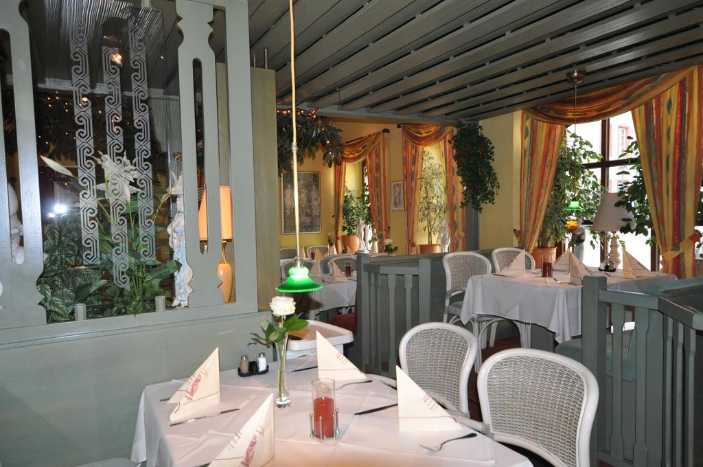 Hotel Restaurant "Athen" Munstermaifeld Exterior photo